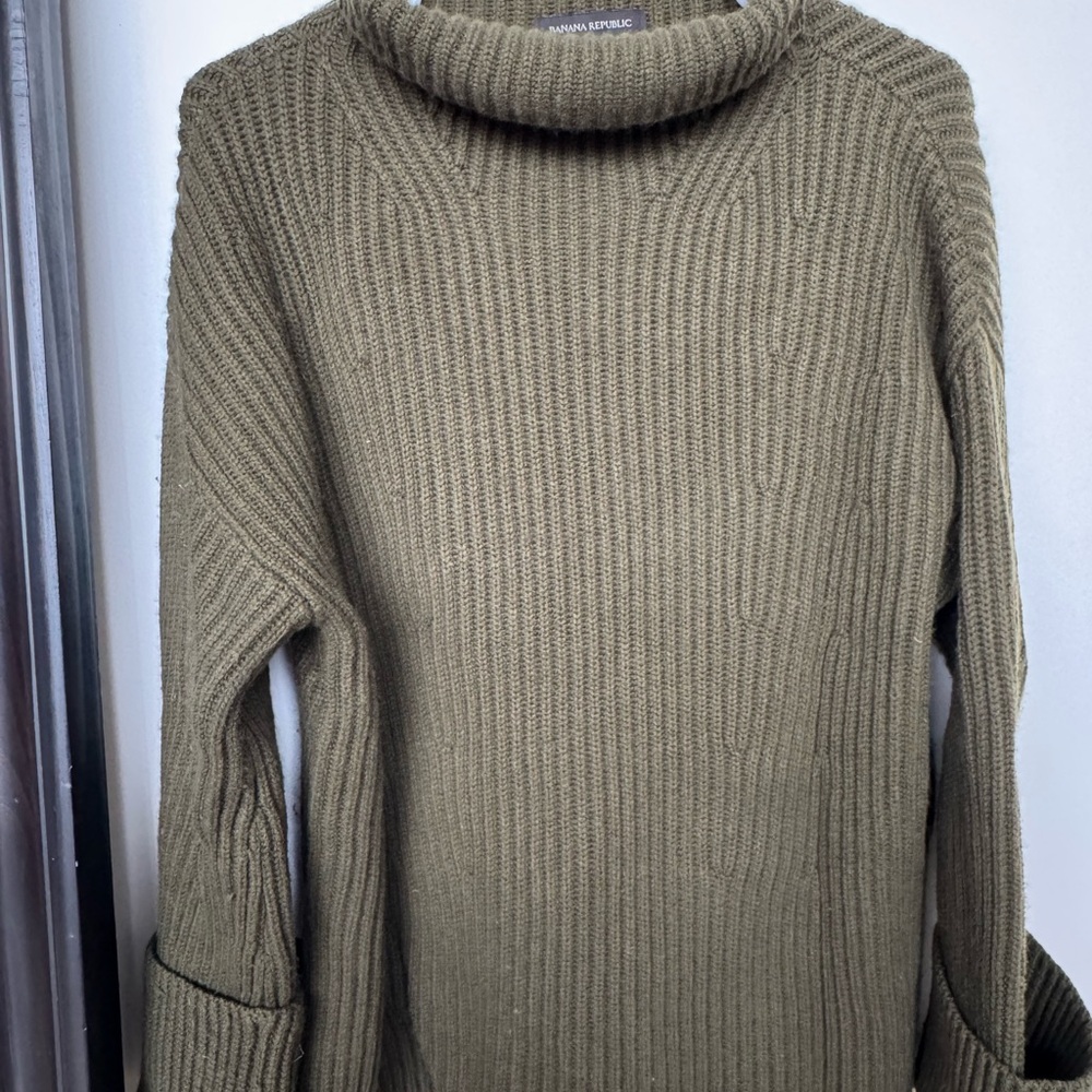 Banana Republic Green Ribbed Knitwear